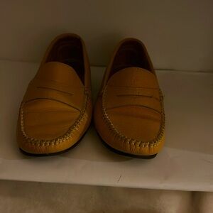 Gino Pellegrini Yellow Loafers Size 7.5 Women